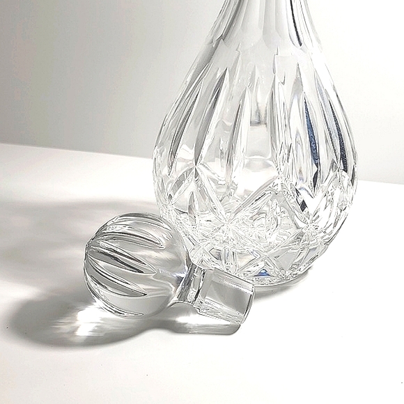 Vintage Crystal Decanter (1973) - Picture 5 of 7